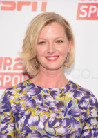 [MQ] Gretchen Mol - Up2Us Sports celebration of 5 Years of change through sports in NYC 6/3/15