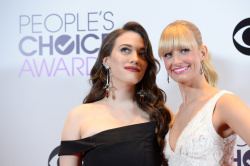 Kat Dennings - Beth Behrs & Kat Dennings - 40th Annual People's Choice Awards at Nokia Theatre L.A. Live in Los Angeles, CA - January 8. 2014 - 269xHQ MRf9kuul