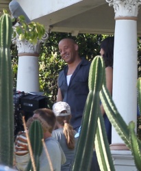 Jordana Brewster, Vin Diesel - On the set of ‘Fast & Furious 7′ in Los Angeles - June 2, 2014 - 40xHQ Q3pz9A7n