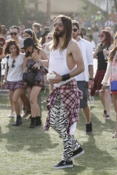 Jared Leto - Coachella Valley Music and Arts Festival – Day 2 2014.04.12 - 107xHQ SnkUvemy