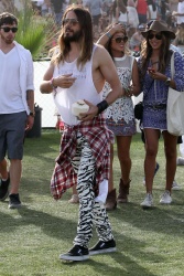 Jared Leto - Coachella Valley Music and Arts Festival – Day 2 2014.04.12 - 107xHQ SygoIG4S