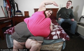 fat woman jumping on a skinny man funny