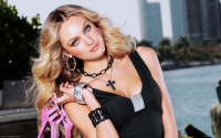 Candice-Swanepoel-1920x1200-widescreen-wallpapers-525s59amin.jpg