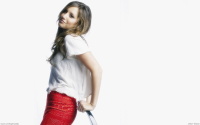 Ashley-Tisdale-1920x1200-widescreen-wallpapers-d252htkmb3.jpg