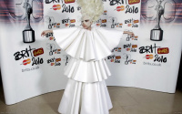 Lady-Gaga-1920x1200-widescreen-wallpapers-c2m1wog70j.jpg