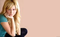 Ashley-Tisdale-1920x1200-widescreen-wallpapers-w252htssew.jpg
