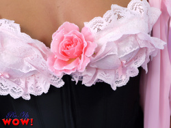 PinupWow-Victoria-Pink-Roses-n3m438mjwf.jpg