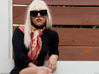 Lady-Gaga-1600x1200-wallpapers-p2m1wcrpv7.jpg