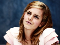 Emma-Watson-1600x1200-wallpapers-r26wnlphwn.jpg