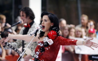 Katy-Perry-1920x1200-widescreen-wallpapers-part-1-r2in4irife.jpg