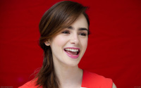 Lily-Collins-1920x1200-widescreen-wallpapers-part-1-420dcmon64.jpg