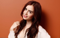 Lily-Collins-1920x1200-widescreen-wallpapers-part-1-p20dcl40ut.jpg