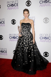 Stana Katic - 41st Annual People's Choice Awards at Nokia Theatre L.A. Live on January 7, 2015 in Los Angeles, California - 532xHQ Glyh654b