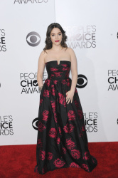 Kat Dennings - Beth Behrs & Kat Dennings - 40th Annual People's Choice Awards at Nokia Theatre L.A. Live in Los Angeles, CA - January 8. 2014 - 269xHQ I8nOLJNO