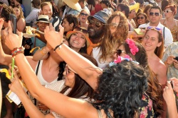 Jared Leto - Coachella Valley Music and Arts Festival – Day 2 2014.04.12 - 107xHQ MURIVgWu