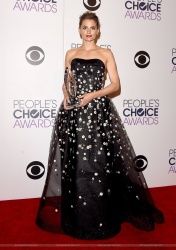 Stana Katic - 41st Annual People's Choice Awards at Nokia Theatre L.A. Live on January 7, 2015 in Los Angeles, California - 532xHQ PP29mks0